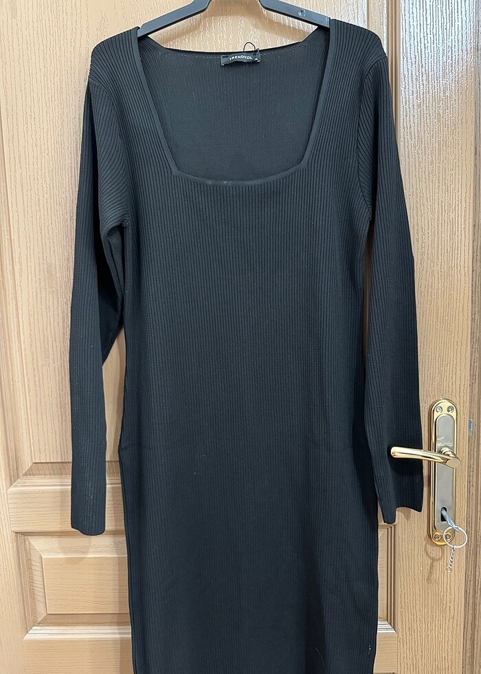 trendyol midi siyah triko elbise - Görsel 2