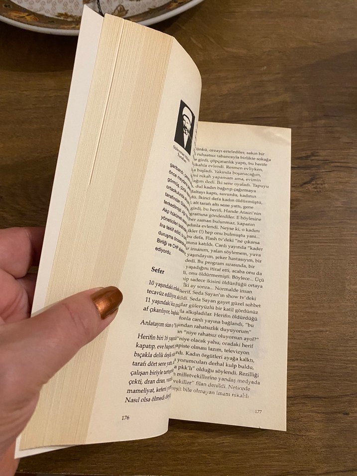 Yılmaz Özdil - Sen Kimsin? - Görsel 3