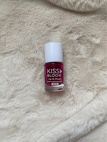 Lip tint