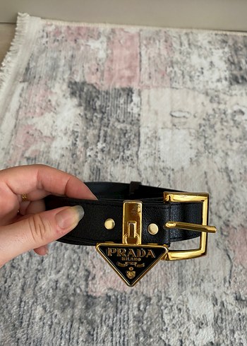 Prada Vintage Siyah Deri Kadın Kemer