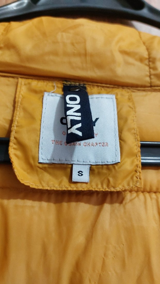 Sarı Kadın Kısa Şişme Mont - Görsel 3