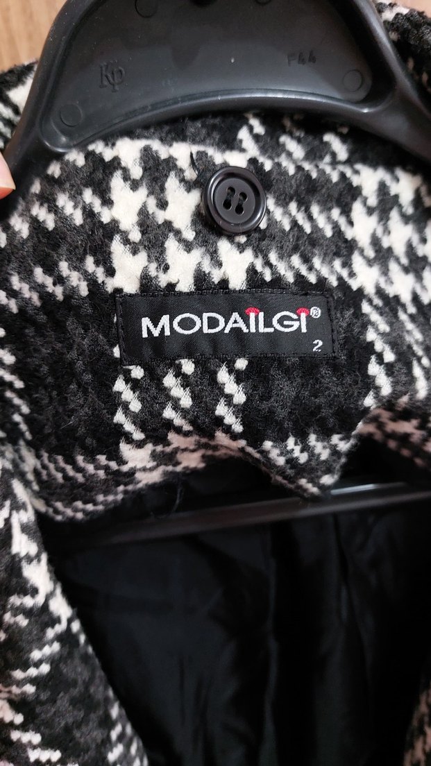 Ekose Desenli Kadın Midi Kaban - Görsel 4