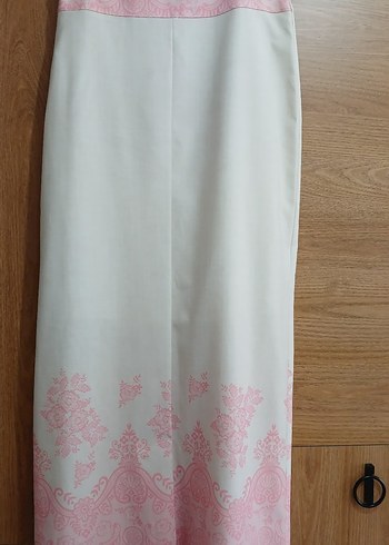 Pembe nakışlı beyaz Uzun Kadın Etek - Görsel 2