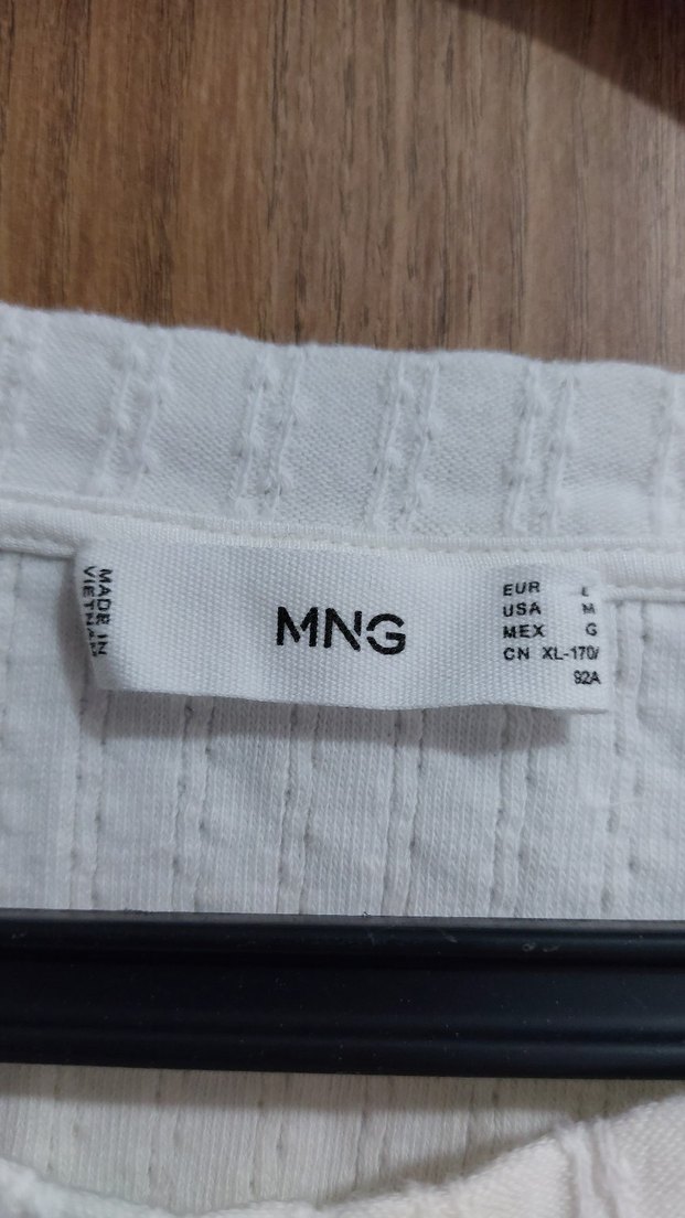 Kadın Beyaz Pamuklu Örgü Kolsuz Atlet - Görsel 2