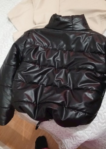 Siyah Deri Fermuarlı Kısa Kadın Mont - Görsel 2