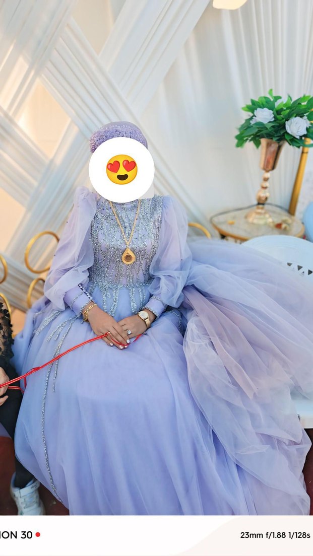 prenses gibi hissettiren nişanlık abiye - Görsel 3