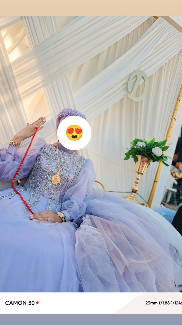 prenses gibi hissettiren nişanlık abiye - Görsel 4