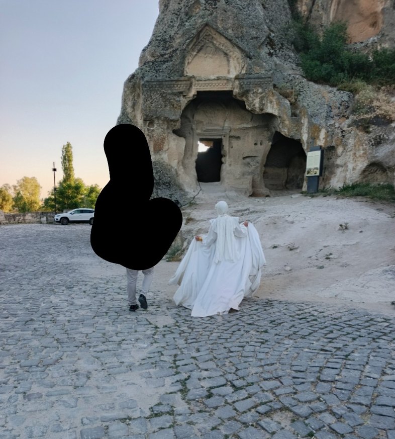 Uzun Kollu Yüksek Yakalı Beyaz Prenses Gelinlik - Görsel 5