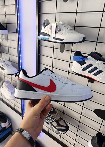 Nike Court Beyaz Kırmızı Spor Ayakkabı