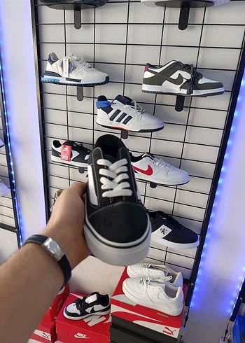 Vans Vans Siyah-Beyaz Kadın Spor Ayakkabı