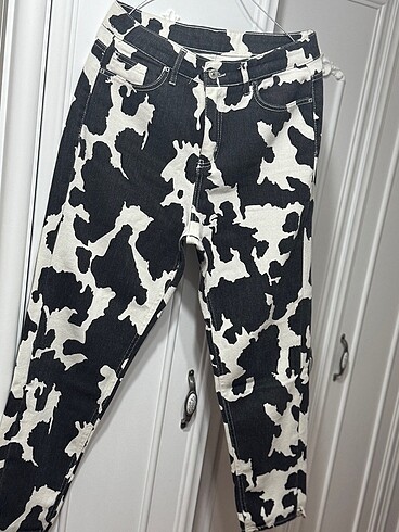 32 Beden desenli jean