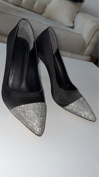 38 Beden siyah Renk taşlı stiletto