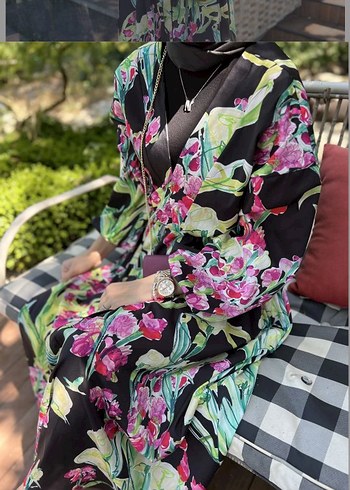 Zara Çiçek Desenli Bohem Uzun Elbise