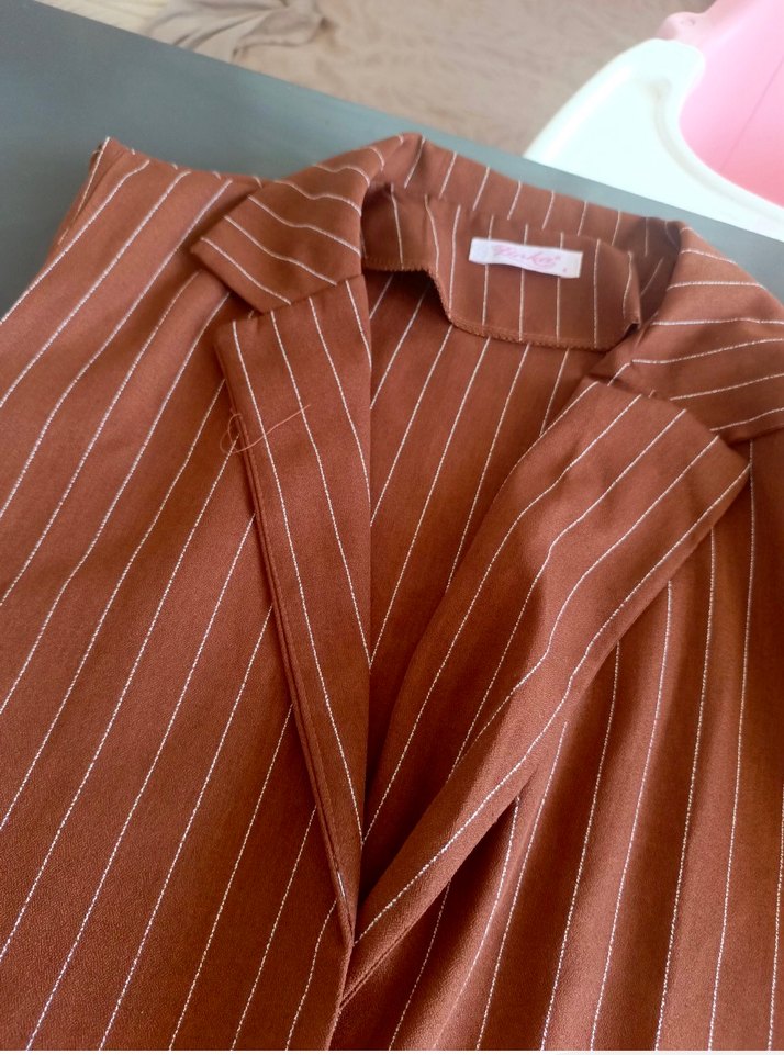 Düğmeli Kahverengi Midi Kadın Yelek - Görsel 3