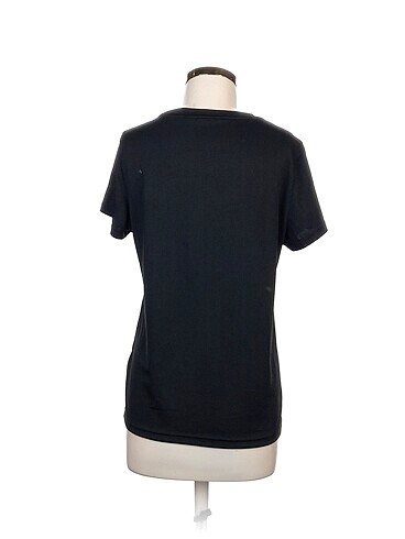 l Beden Puma T-shirt %70 İndirimli.