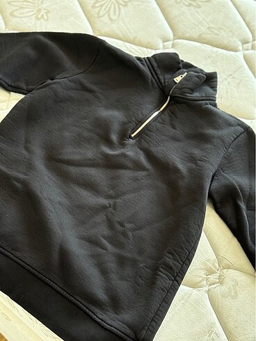 ZARA SWEATSHİRT