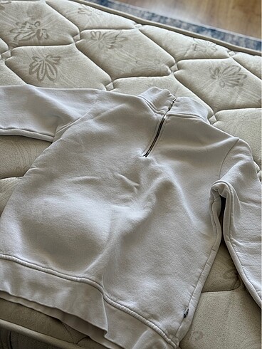 ZARA SWEATSHİRT