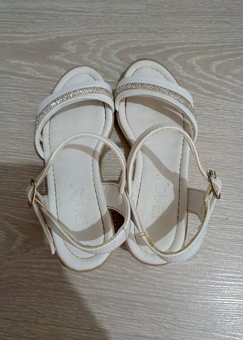 Zara Beyaz Minimalist Dolgu Topuklu Kadın Sandalet