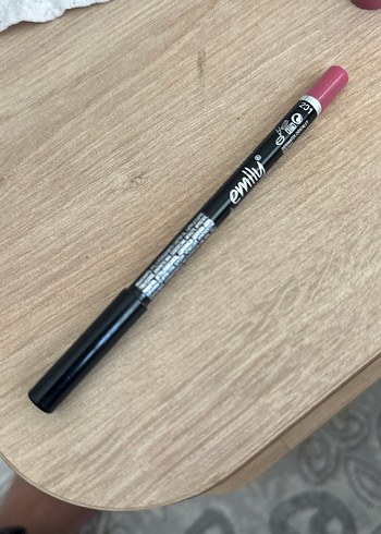 Diğer Emily Pudra Pembe Dudak Kalemi