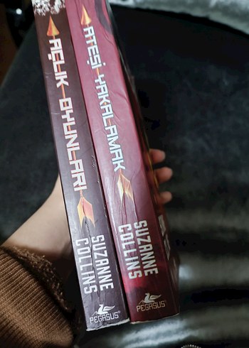 Açlık Oyunları 1,2 - Suzanne Collins - Görsel 3