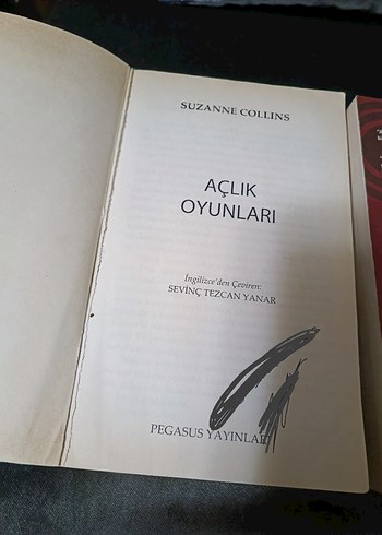 Açlık Oyunları 1,2 - Suzanne Collins - Görsel 4