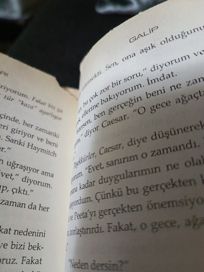 Açlık Oyunları 1,2 - Suzanne Collins - Görsel 5