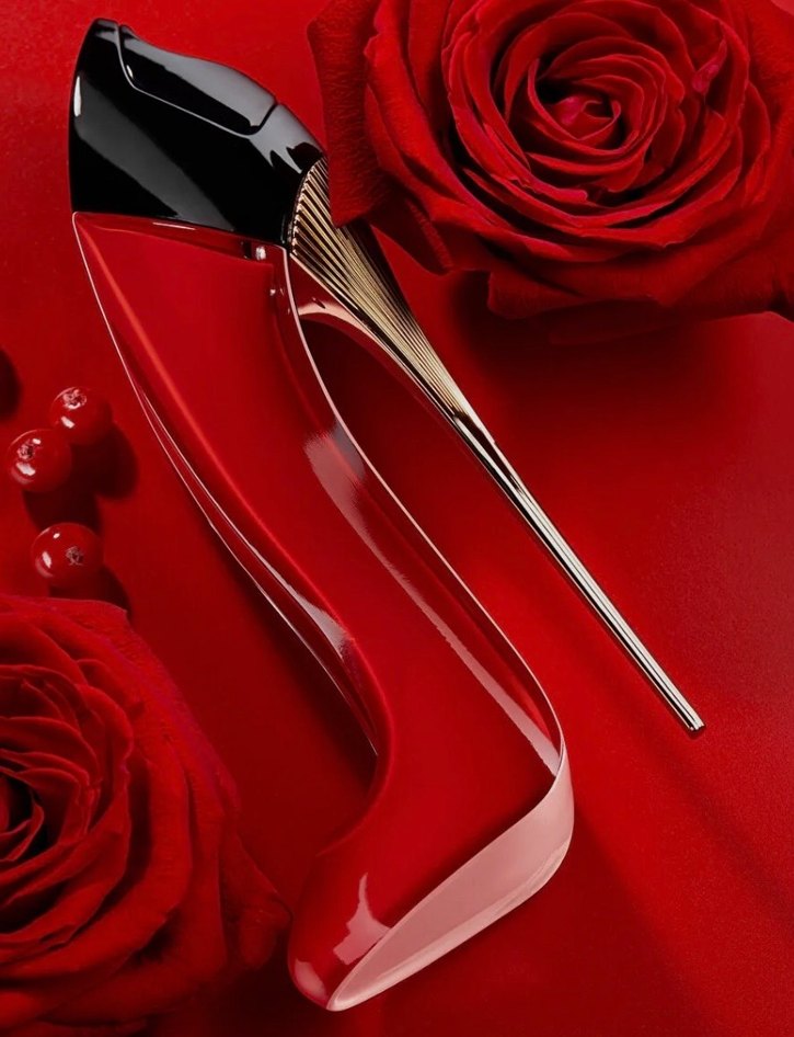 Carolina Herrera Good Girl Kadın Parfümü 80 ml - Görsel 3