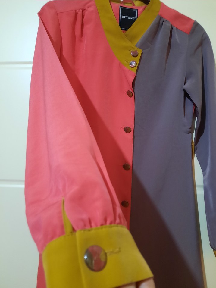 Düğmeli Uzun Kollu Renkli Kadın Tunik - Görsel 2