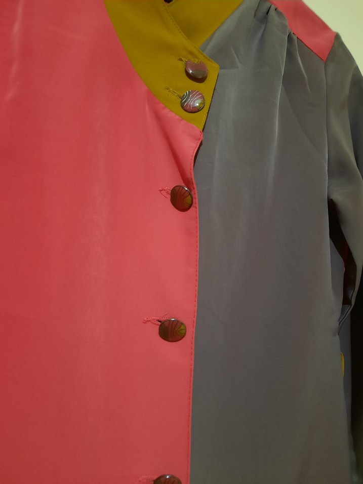 Düğmeli Uzun Kollu Renkli Kadın Tunik - Görsel 3