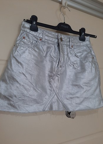 Gri parlak mini Etek - Görsel 3