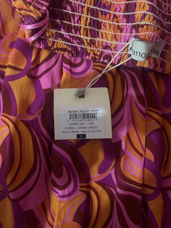 Bohem Tarz Çok Renkli Boyundan Askılı Elbise - Görsel 3