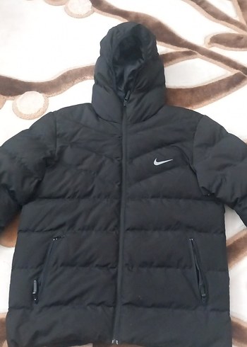 Nike Siyah Kapüşonlu Erkek Mont