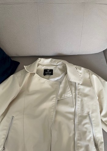 Beyaz Kadın Deri Ceket Fermuarlı - Görsel 2