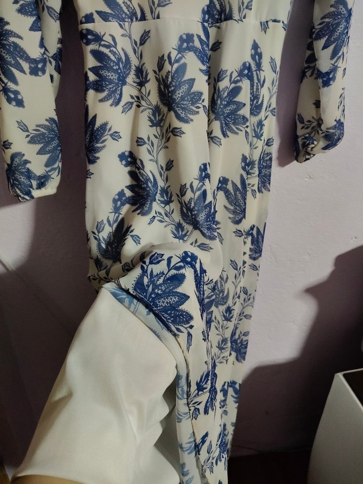 Mavi Çiçek Desenli astarlı  şifon Uzun Elbise - Görsel 4