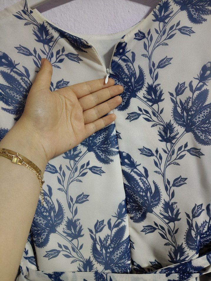 Mavi Çiçek Desenli astarlı  şifon Uzun Elbise - Görsel 5