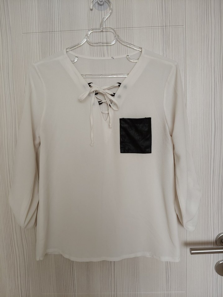 deri Cep Detaylı Beyaz Uzun Kollu Bluz - Görsel 2