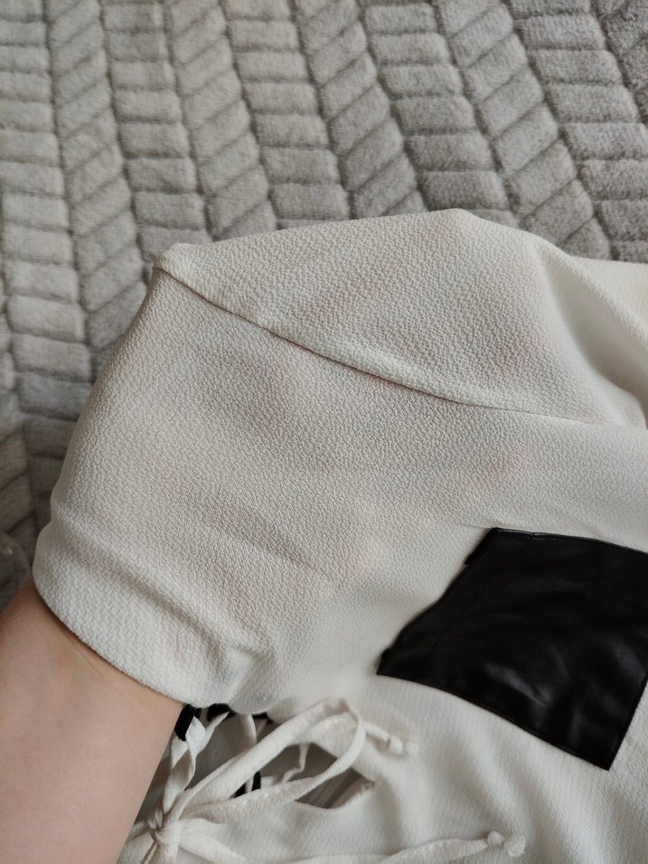 deri Cep Detaylı Beyaz Uzun Kollu Bluz - Görsel 4