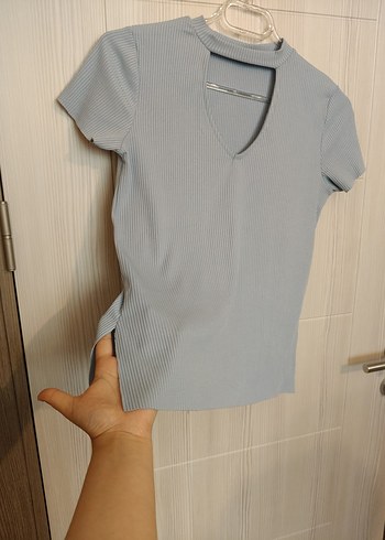 V Yaka bebe mavisi Kadın Tişört - Görsel 3