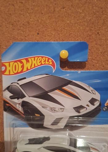  Hot Wheels Beyaz Lamborghini Huracán Sterrato