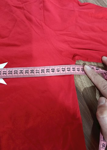 Kırmızı Ay Yıldız Baskılı Erkek Tişört - Görsel 4