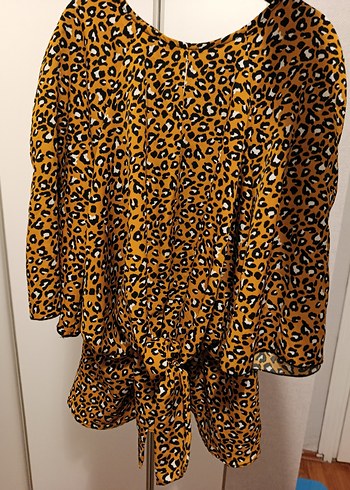 Düğmeli V Yaka Leopar Desenli Kadın Bluz - Görsel 7