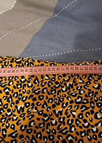 Düğmeli V Yaka Leopar Desenli Kadın Bluz - Görsel 2