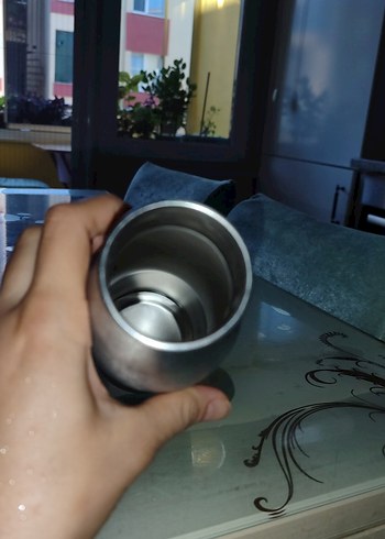 Diğer Parlak Pembe Silikon Bantlı Çocuk Termosu