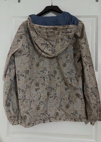 Lc Waikiki Kadın Yağmurluk 36 beden - Görsel 3