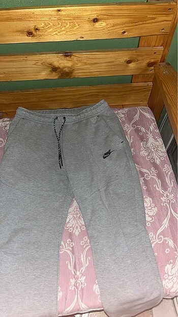 Nike tech