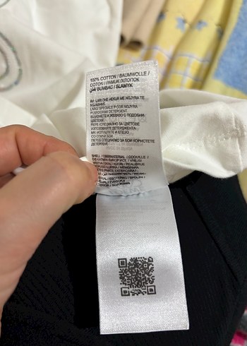 LOEWE Beyaz Barkodlu Kadın Tişört - Görsel 3