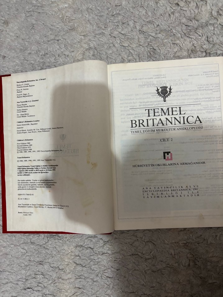 Temel Britannica Tarih Kitabı Cilt 2 - Görsel 2