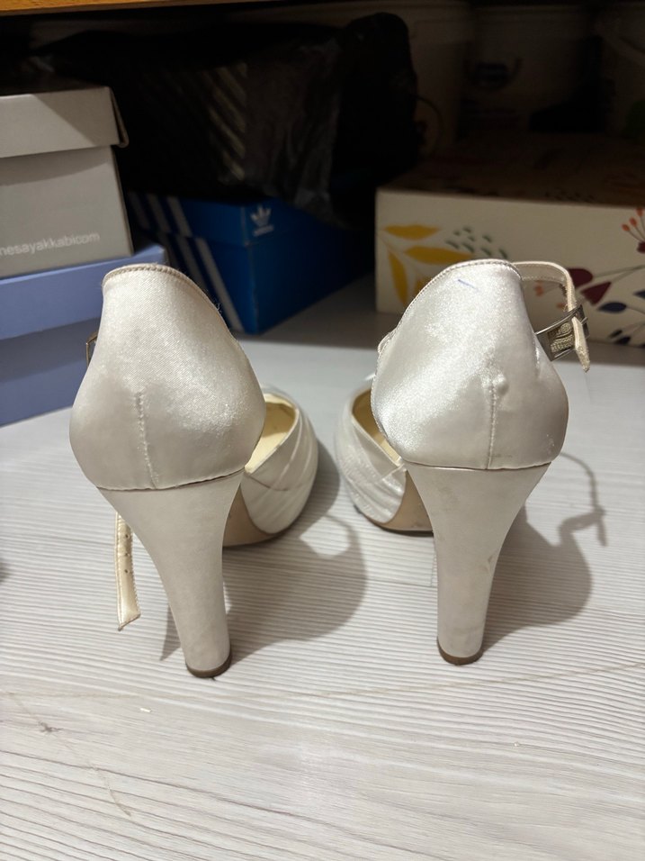 Beyaz Kadın Topuklu Vintage Gelin Ayakkabısı - Görsel 4