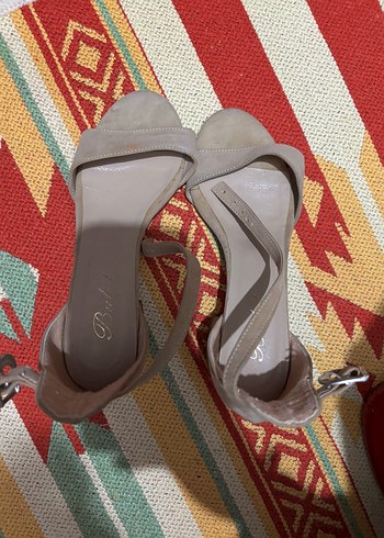 Bej Süet Kemerli Blok Topuklu Kadın Ayakkabı - Görsel 4