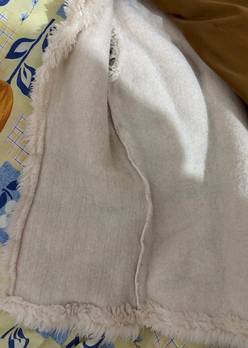 Uzun Bej Kürk Detaylı Kadın Yelek - Görsel 3